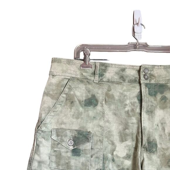 Jordache camo patterned shorts. Size 16 - Picture 6 of 10